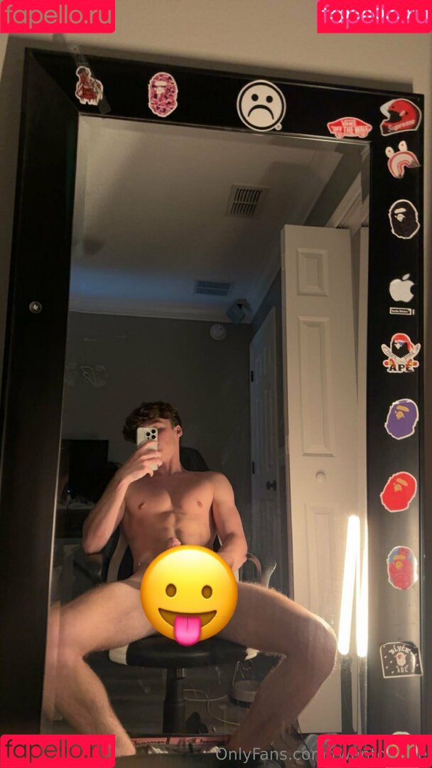 twentoofree Onlyfans Photo Gallery 