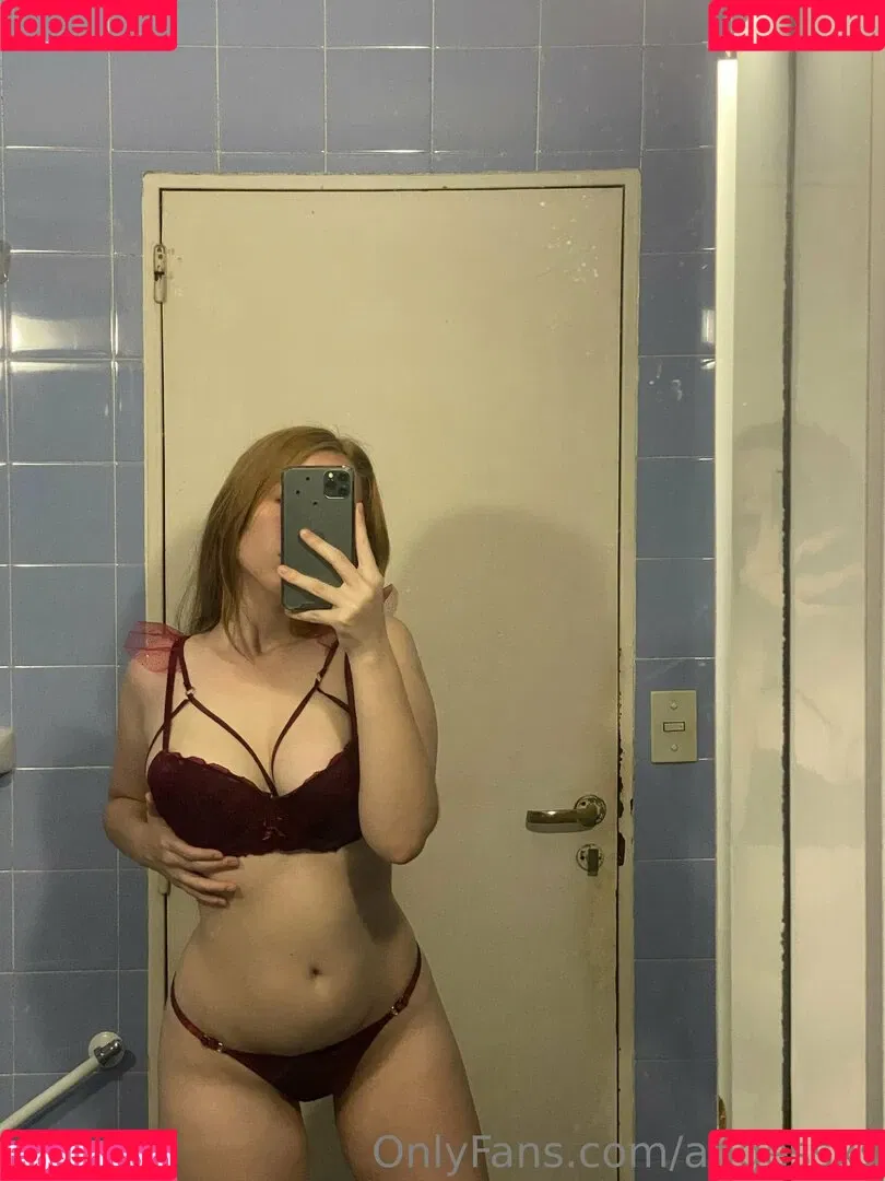 athenapallass Onlyfans Photo Gallery 