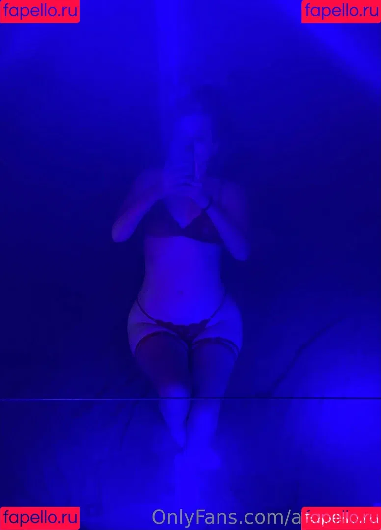 athenapallass Onlyfans Photo Gallery 