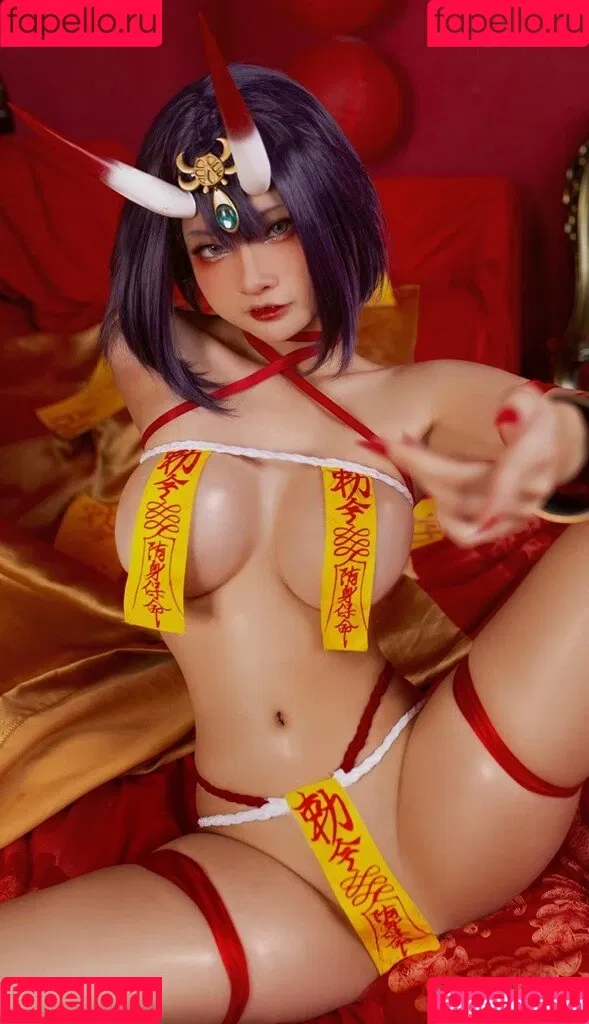 Azami Onlyfans Photo Gallery 
