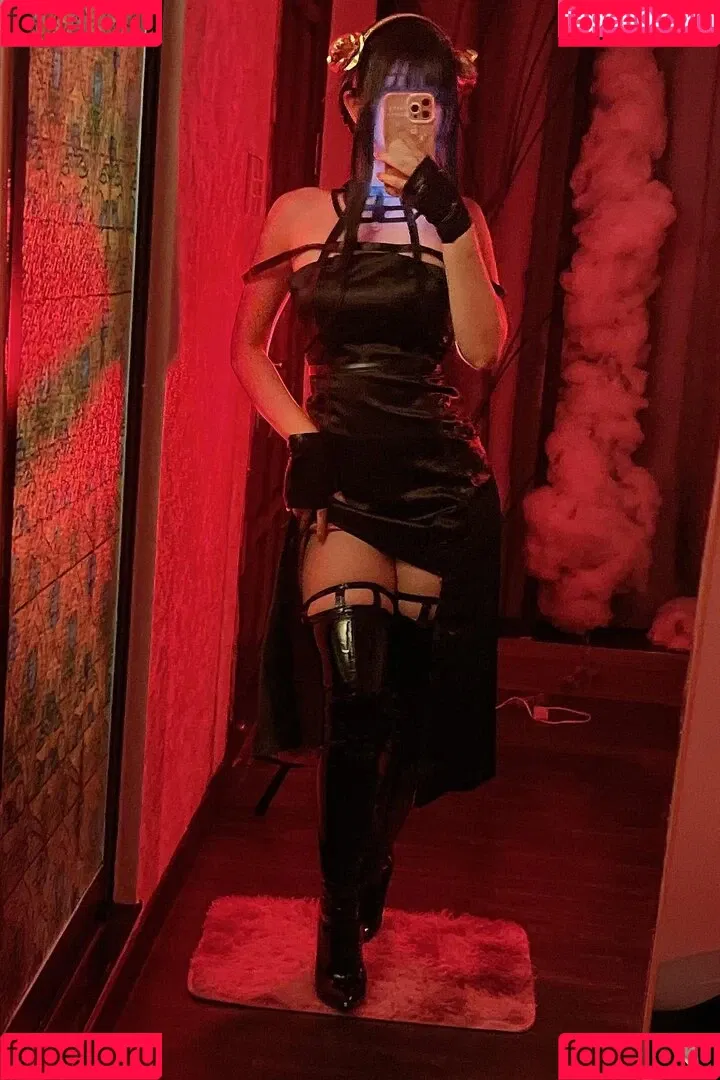 Azami Onlyfans Photo Gallery 
