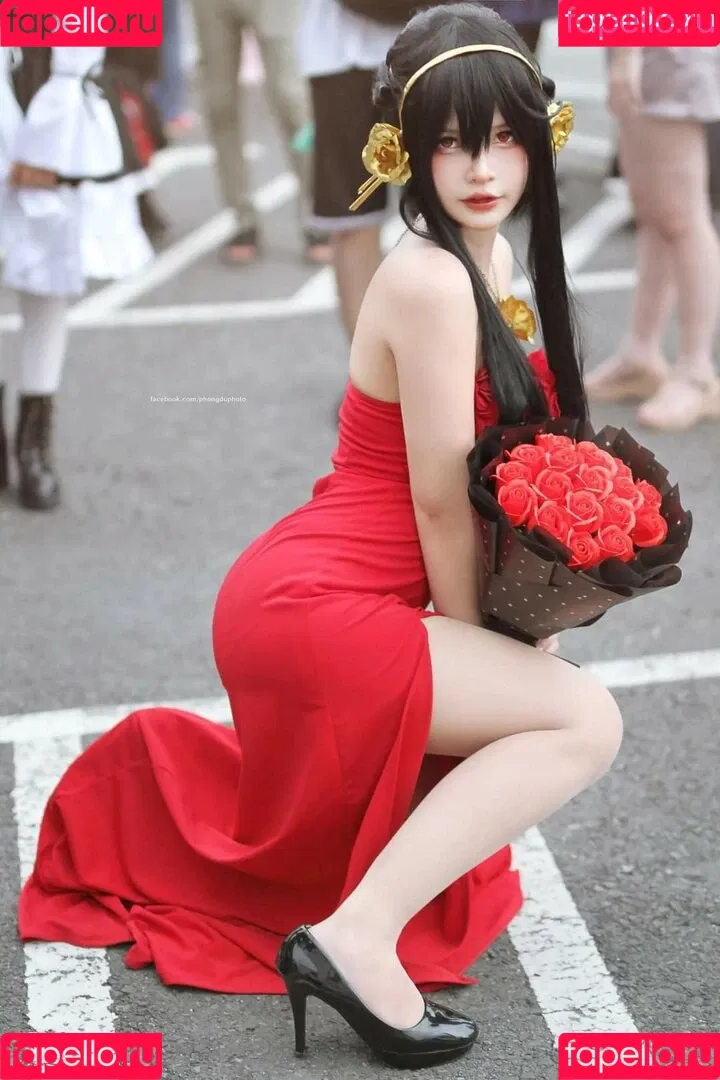 Azami Onlyfans Photo Gallery 