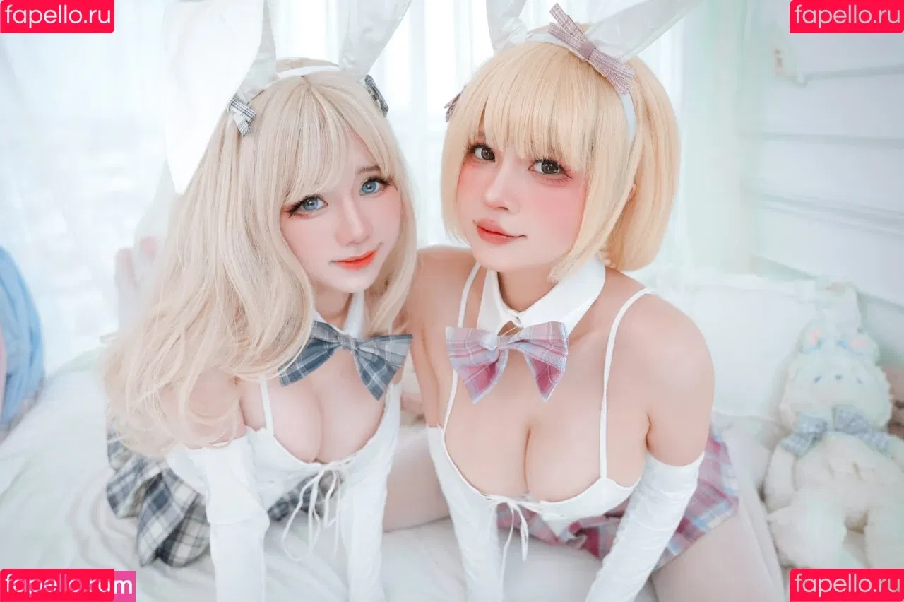 Azami Onlyfans Photo Gallery 