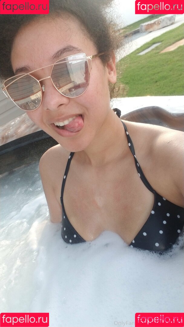 u157533597 Onlyfans Photo Gallery 