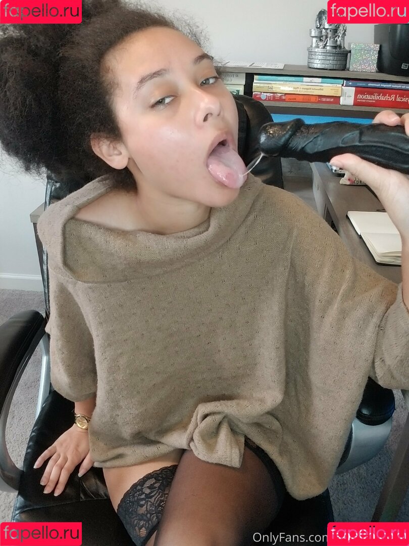 u157533597 Onlyfans Photo Gallery 