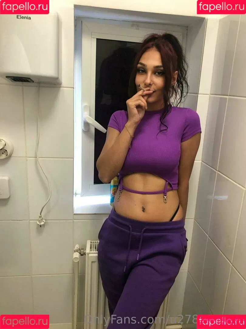 gretatwenty Onlyfans Photo Gallery 