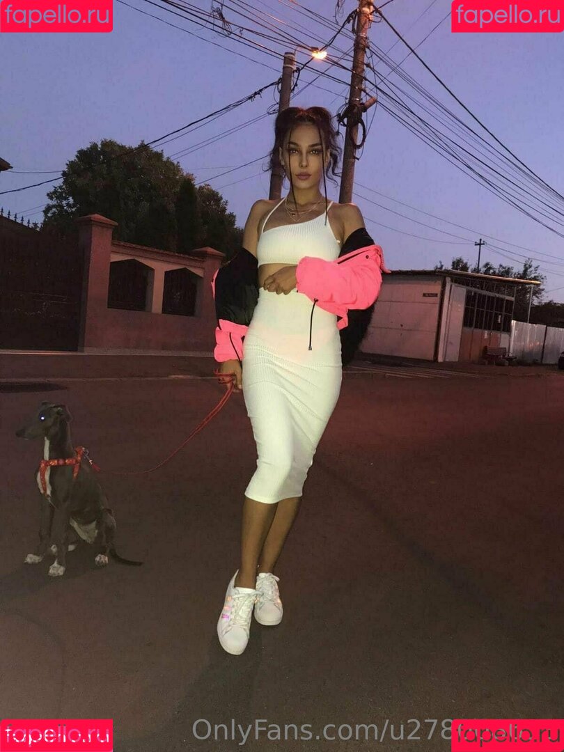 gretatwenty Onlyfans Photo Gallery 