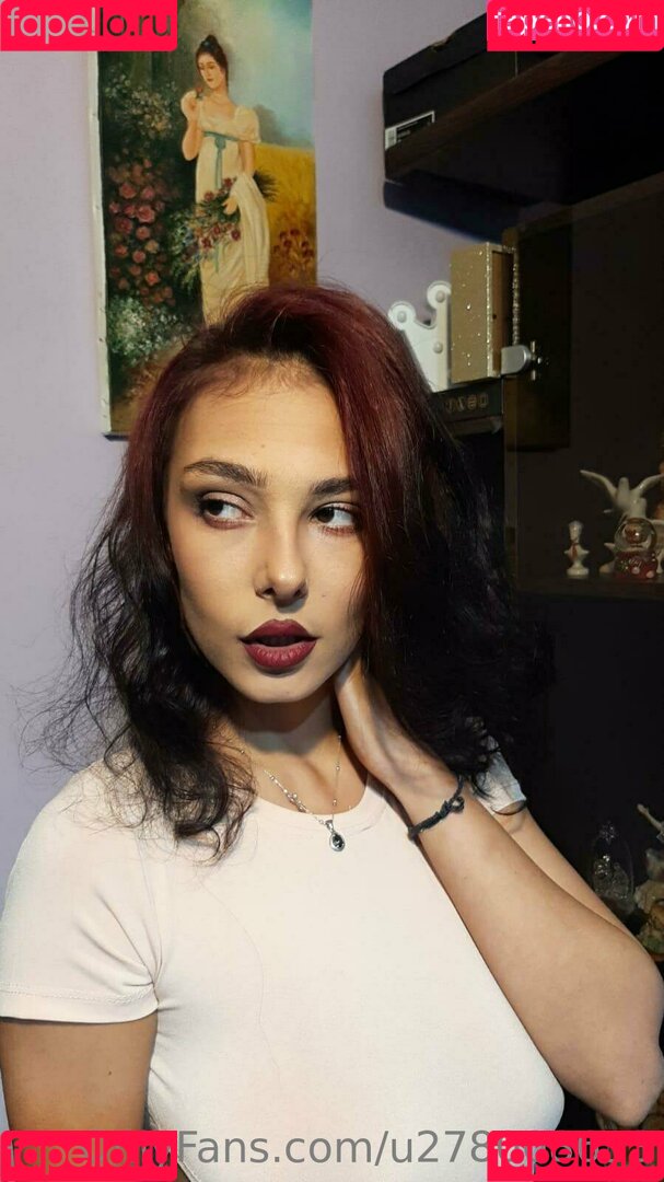 gretatwenty Onlyfans Photo Gallery 