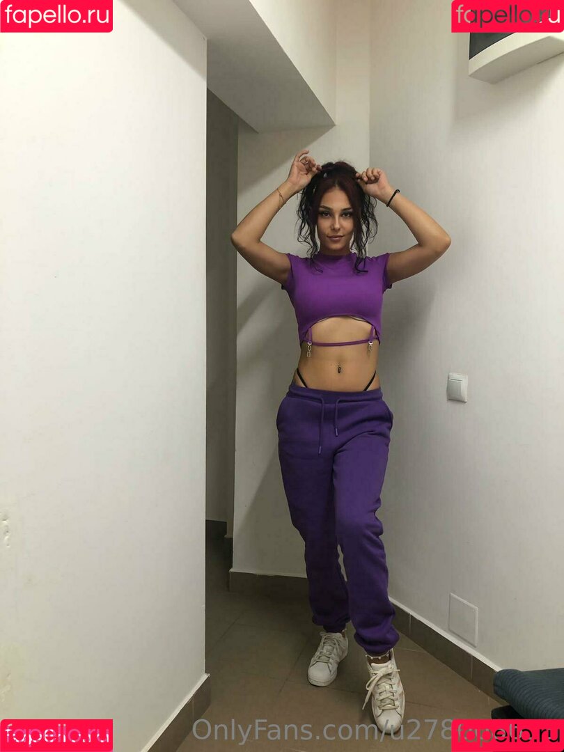 gretatwenty Onlyfans Photo Gallery 