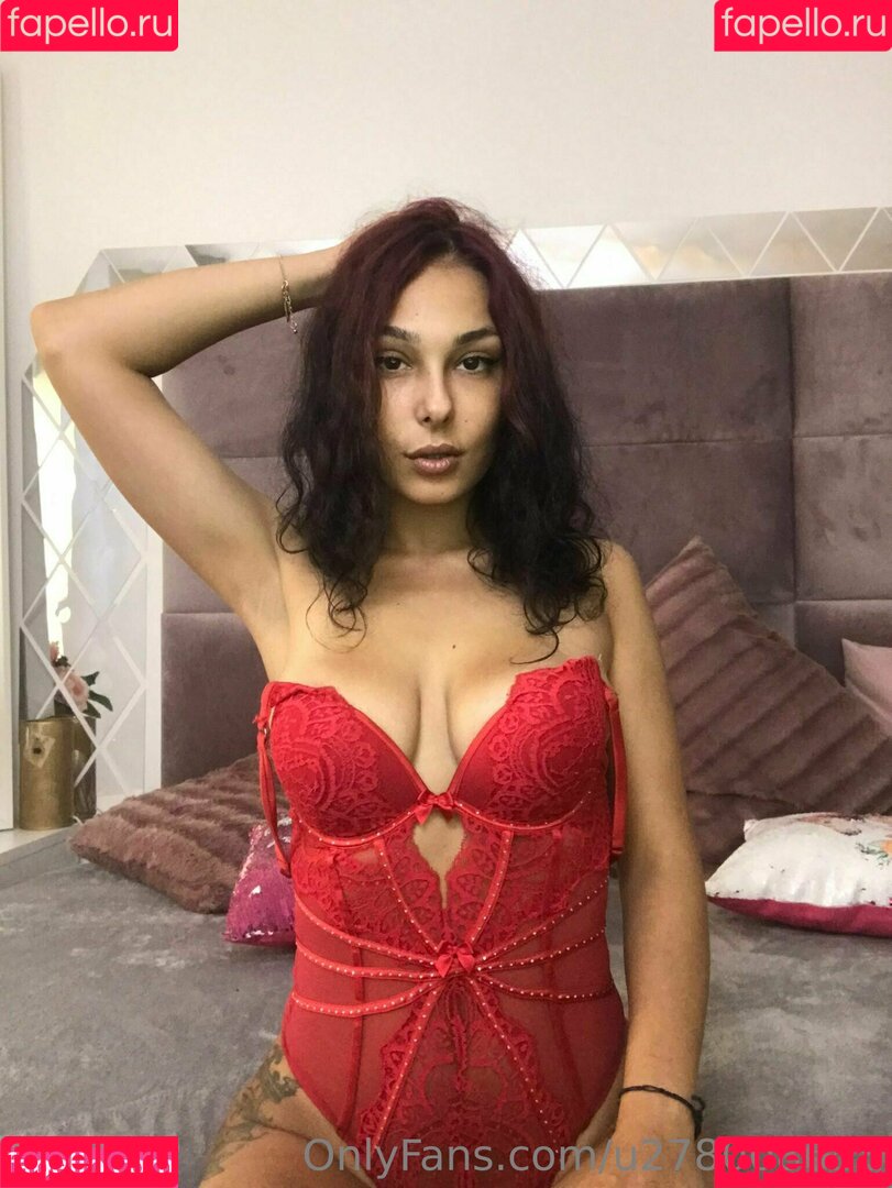 gretatwenty Onlyfans Photo Gallery 