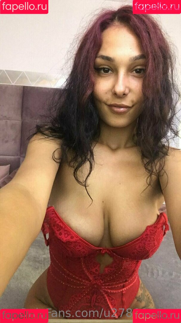 gretatwenty Onlyfans Photo Gallery 