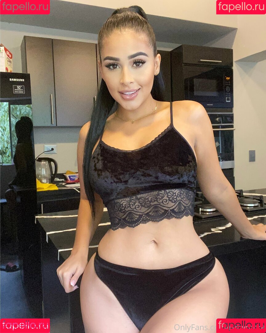 rubymore Onlyfans Photo Gallery 