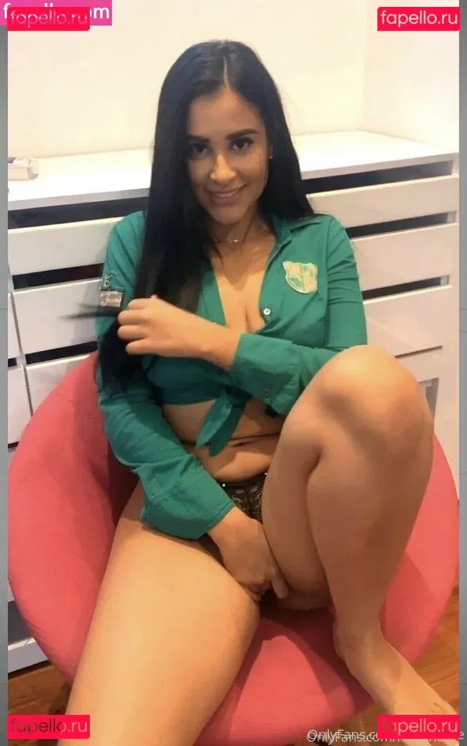 rubymore Onlyfans Photo Gallery 