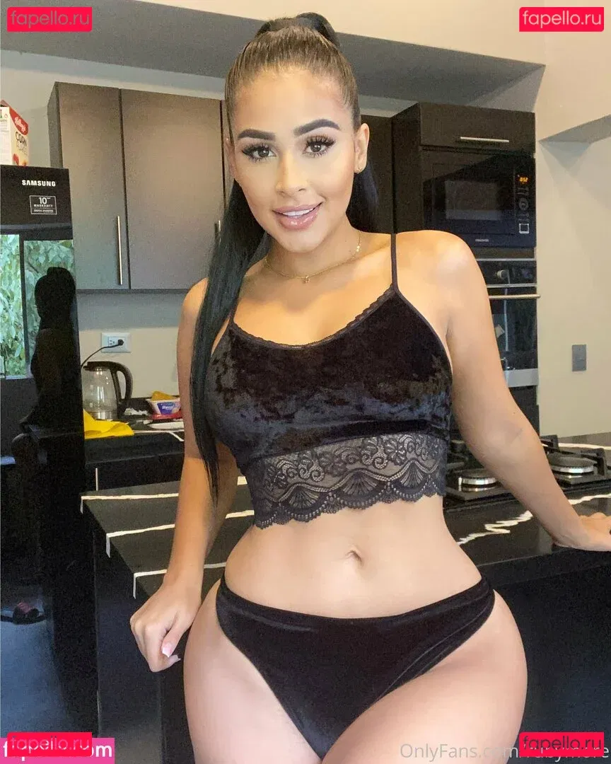 rubymore Onlyfans Photo Gallery 