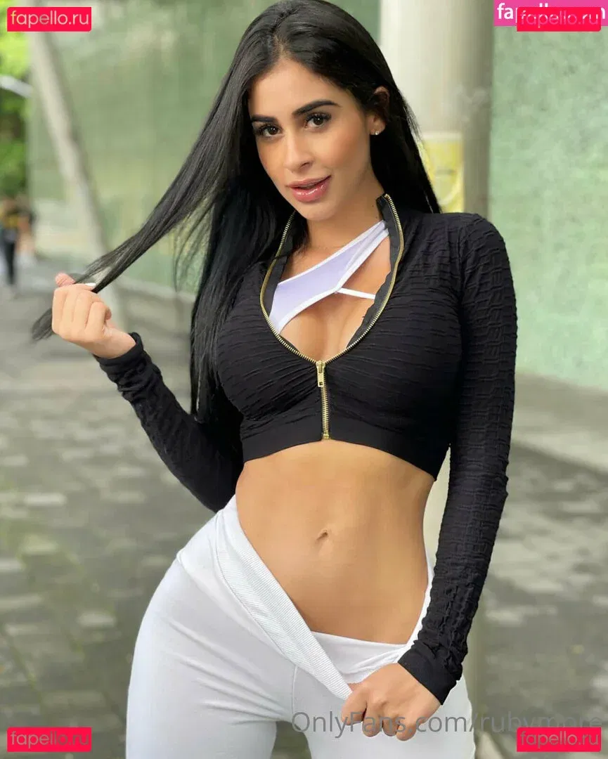 rubymore Onlyfans Photo Gallery 