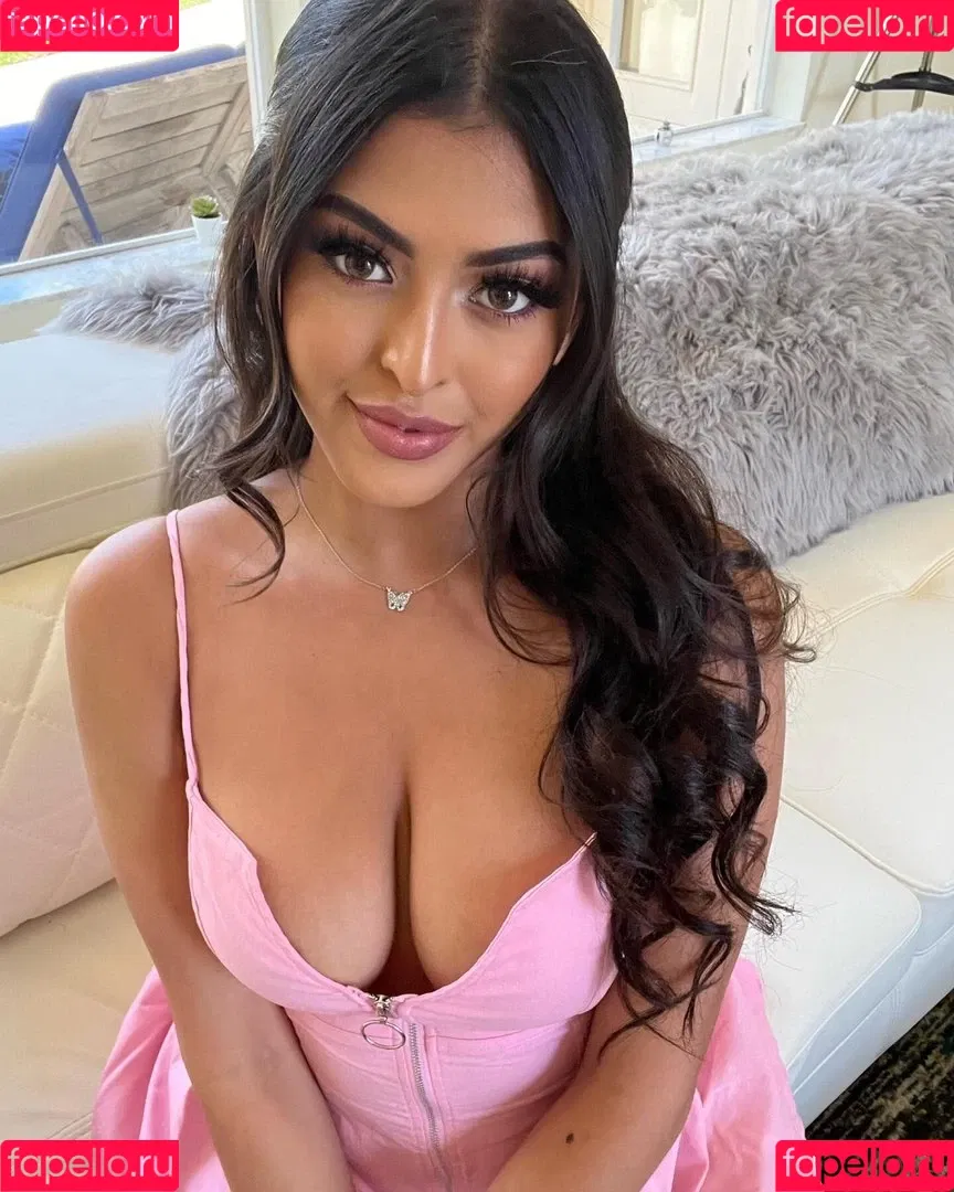 Sophialeonexo Onlyfans Photo Gallery 