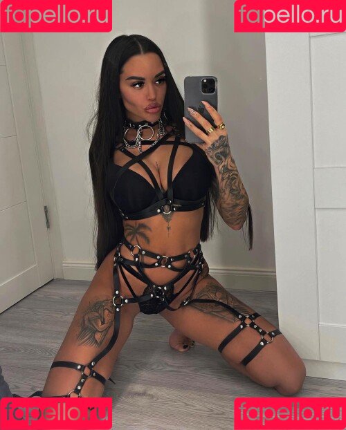 Deesha Onlyfans Photo Gallery 