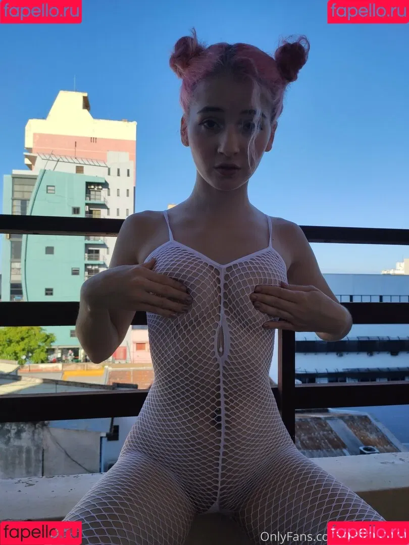 EmmaFiore Onlyfans Photo Gallery 