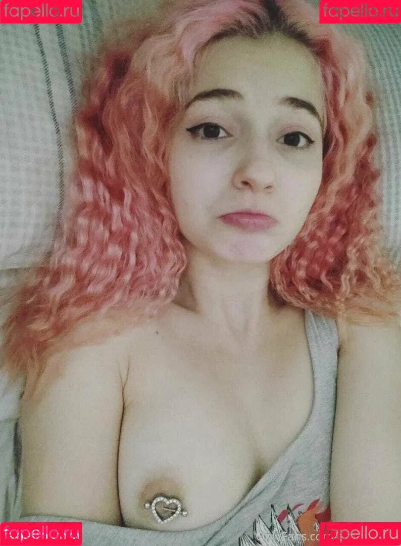 EmmaFiore Onlyfans Photo Gallery 