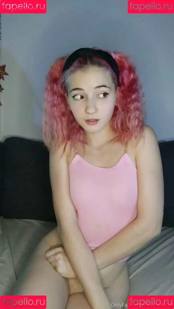 EmmaFiore Onlyfans Photo Gallery 