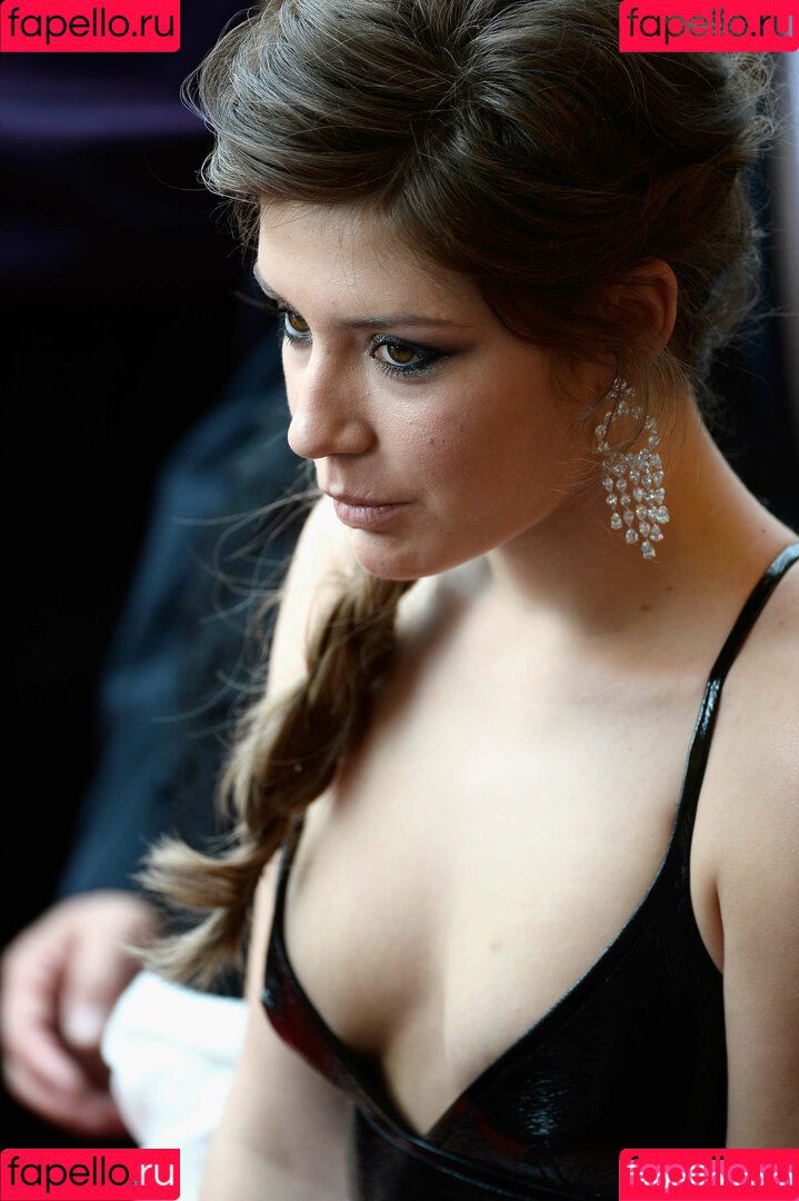 Adele Exarchopoulos Onlyfans Photo Gallery 