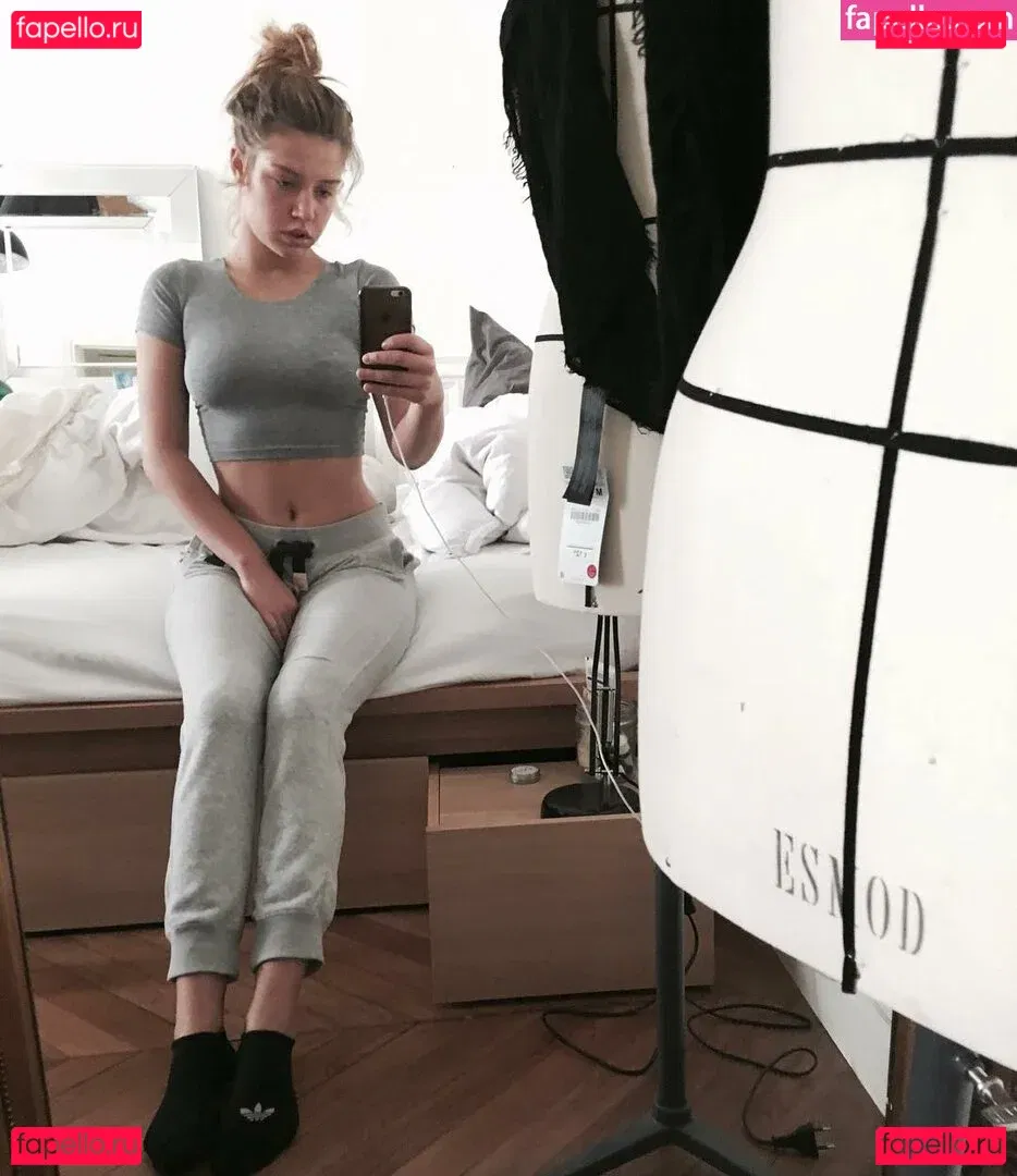 Adele Exarchopoulos Onlyfans Photo Gallery 