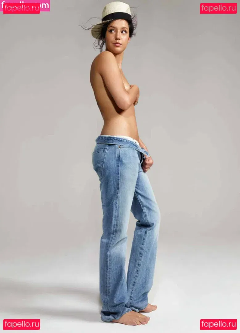 Adele Exarchopoulos Onlyfans Photo Gallery 