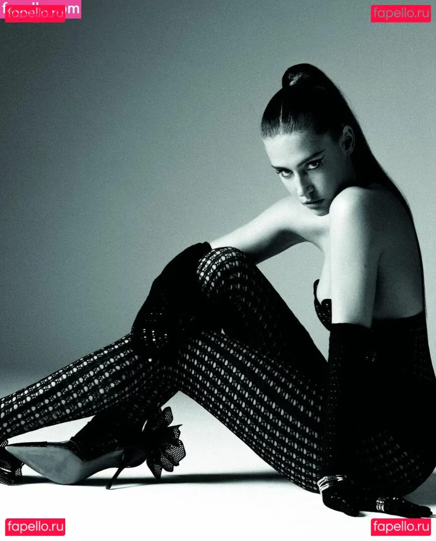 Adele Exarchopoulos Onlyfans Photo Gallery 