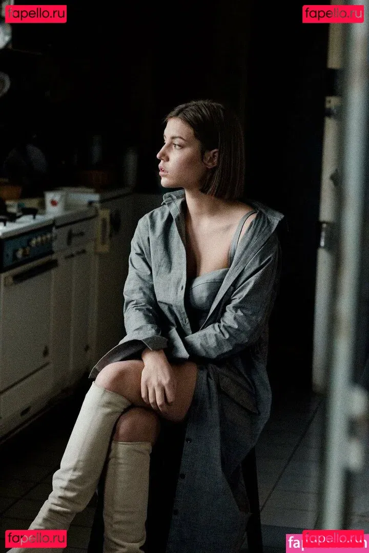Adele Exarchopoulos Onlyfans Photo Gallery 