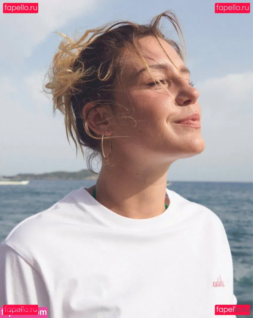 Adele Exarchopoulos Onlyfans Photo Gallery 