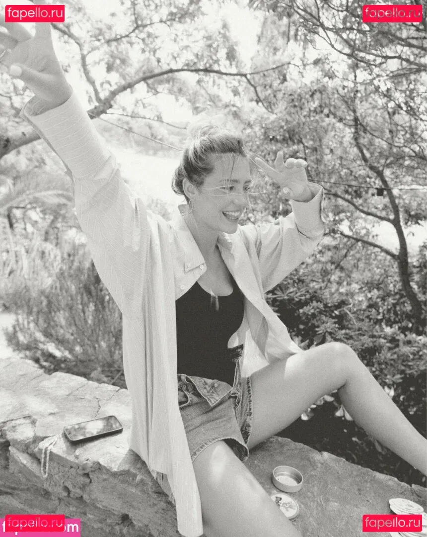 Adele Exarchopoulos Onlyfans Photo Gallery 