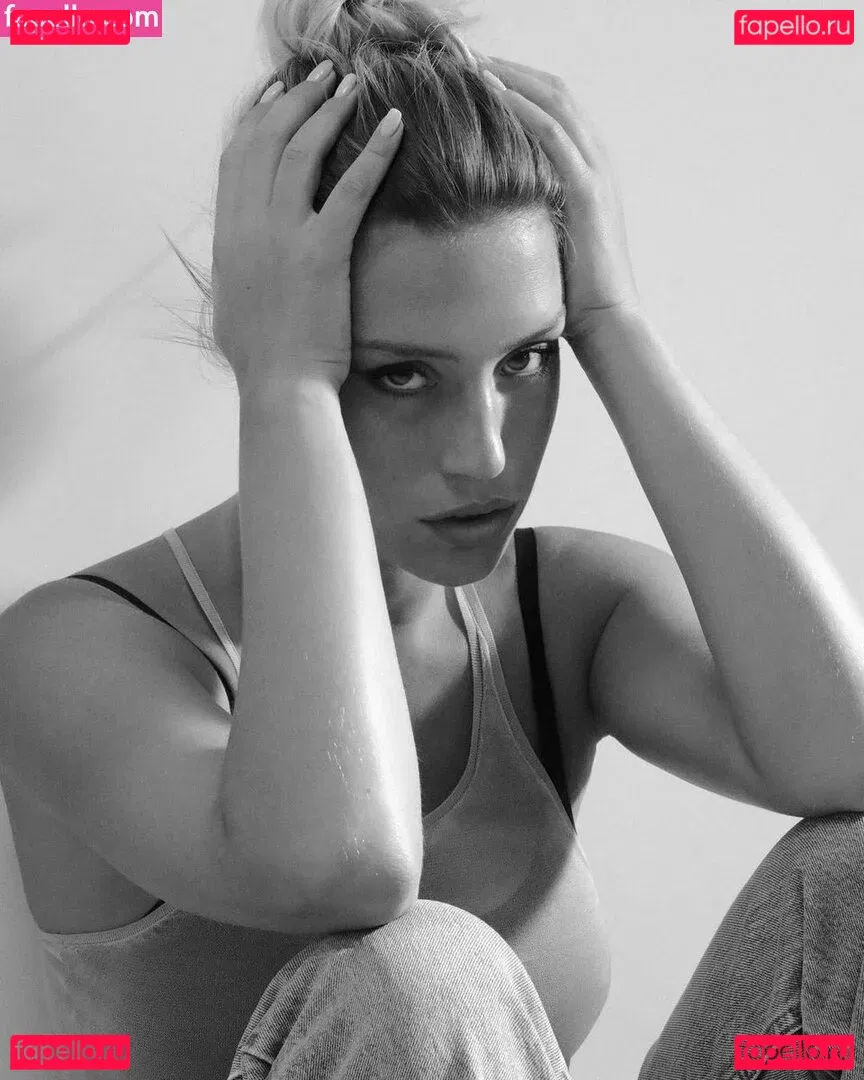 Adele Exarchopoulos Onlyfans Photo Gallery 