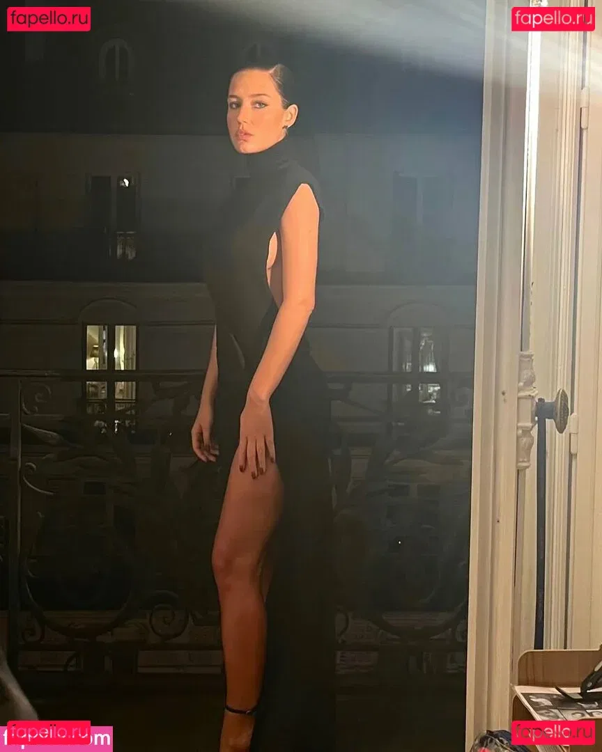 Adele Exarchopoulos Onlyfans Photo Gallery 