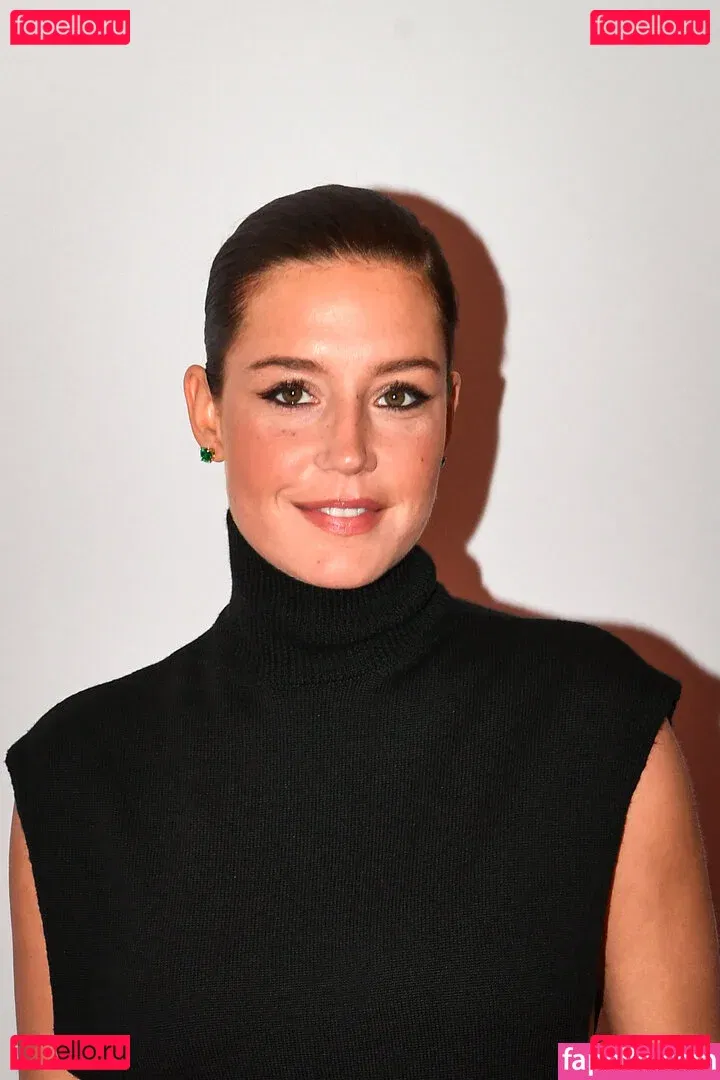 Adele Exarchopoulos Onlyfans Photo Gallery 