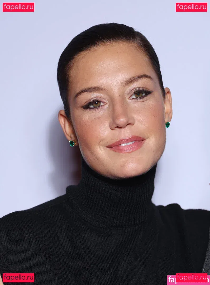 Adele Exarchopoulos Onlyfans Photo Gallery 