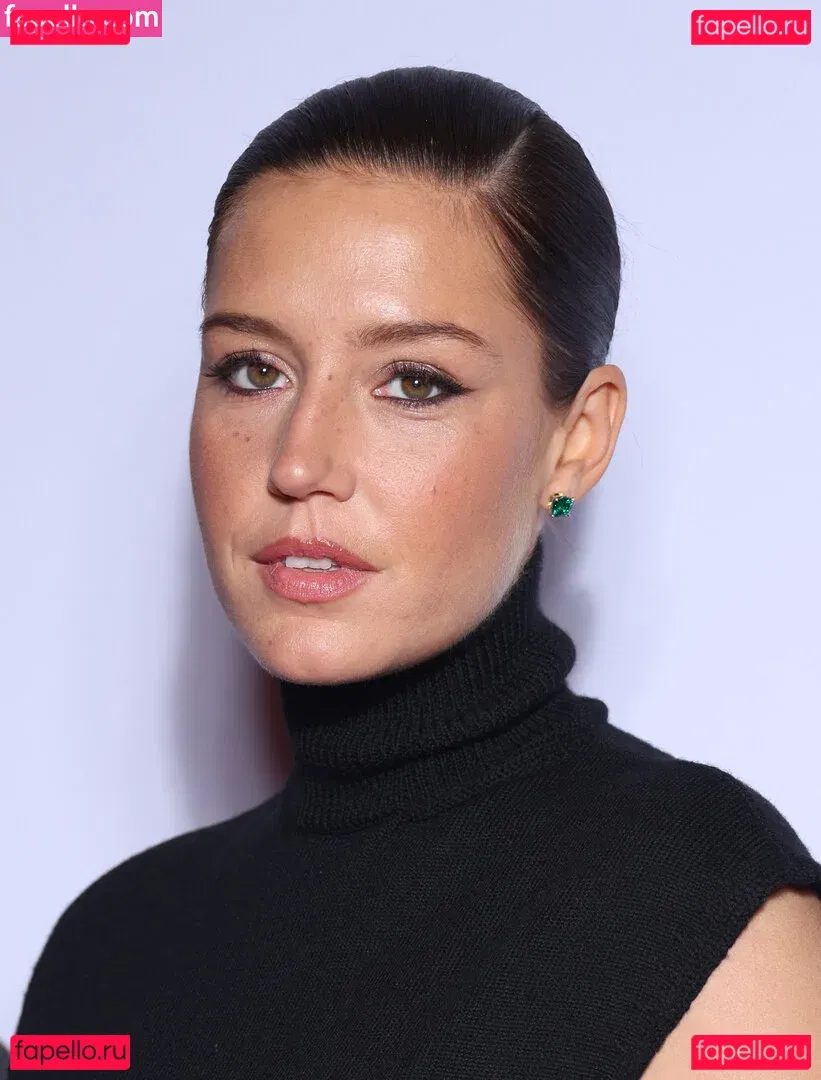 Adele Exarchopoulos Onlyfans Photo Gallery 