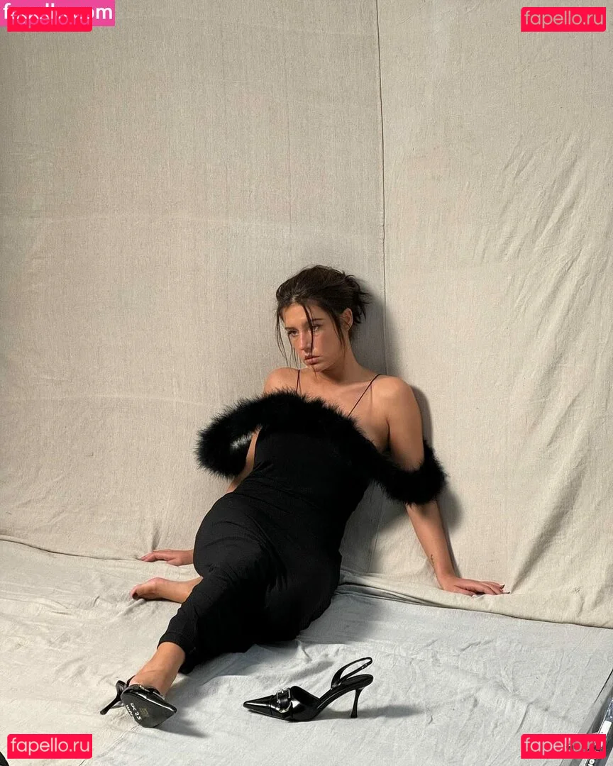 Adele Exarchopoulos Onlyfans Photo Gallery 