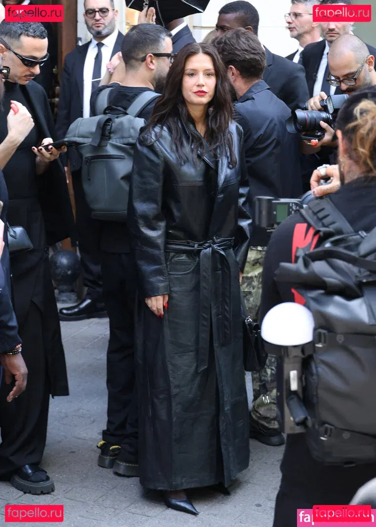 Adele Exarchopoulos Onlyfans Photo Gallery 