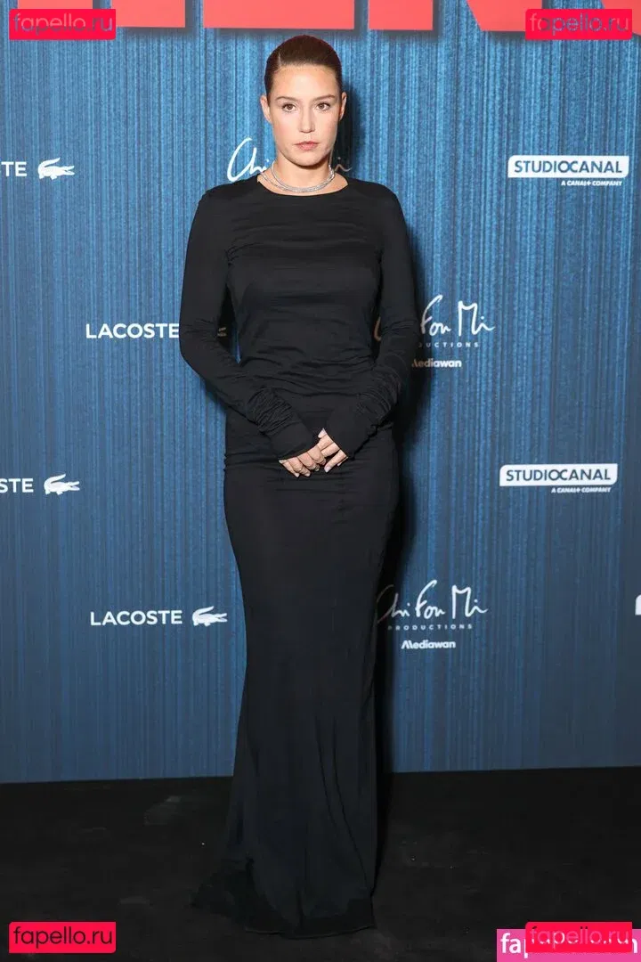 Adele Exarchopoulos Onlyfans Photo Gallery 