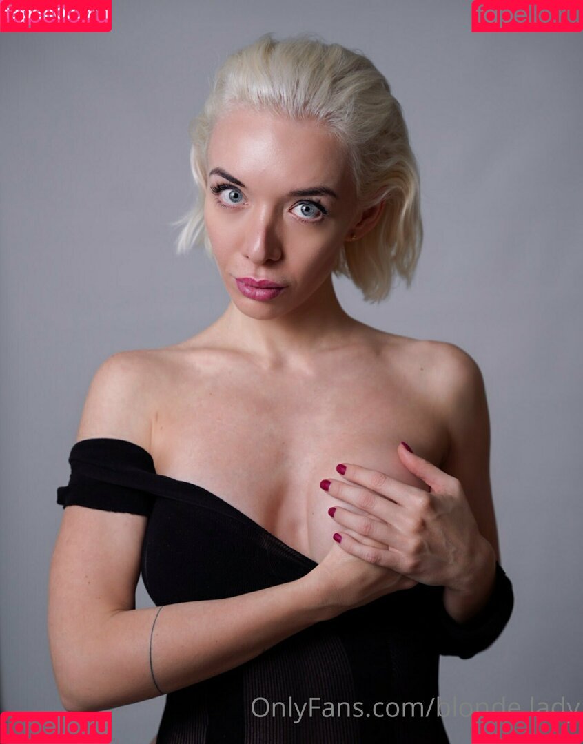 blonde.lady Onlyfans Photo Gallery 