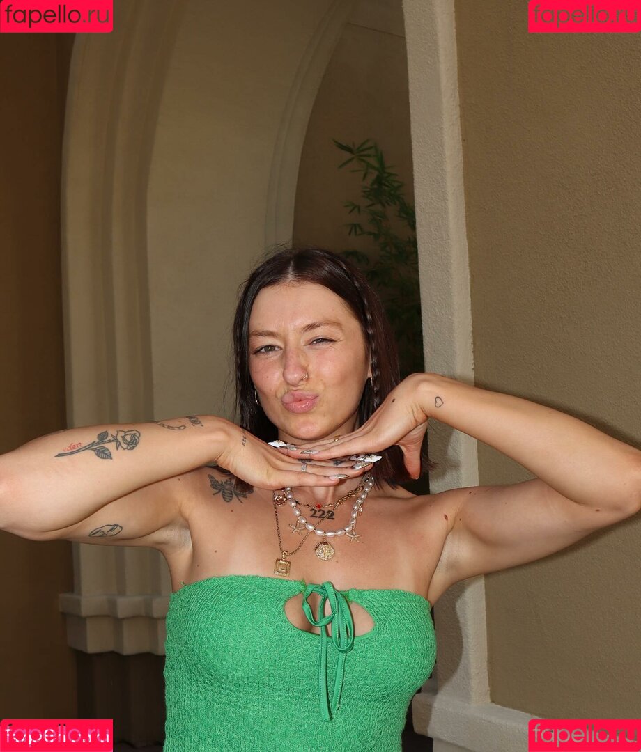 lowjenx Onlyfans Photo Gallery 