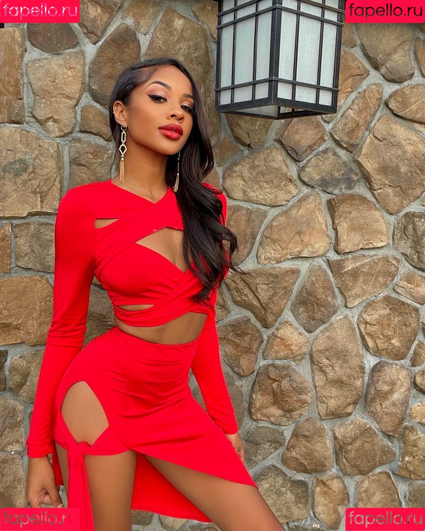 Breann Llewelyn Onlyfans Photo Gallery 