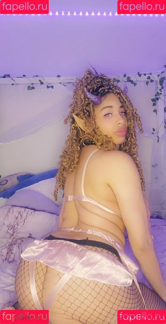 aaimztako Onlyfans Photo Gallery 