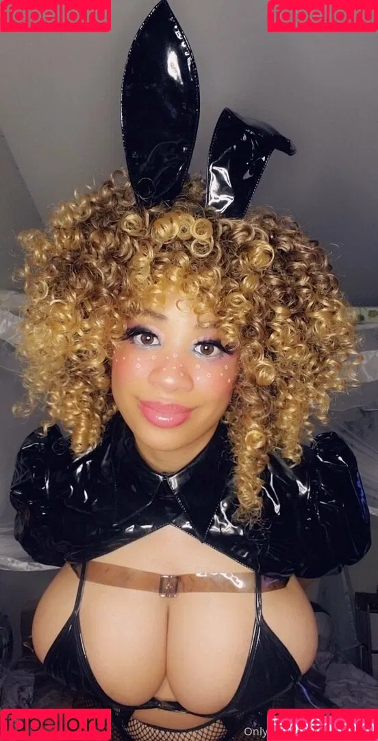 aaimztako Onlyfans Photo Gallery 