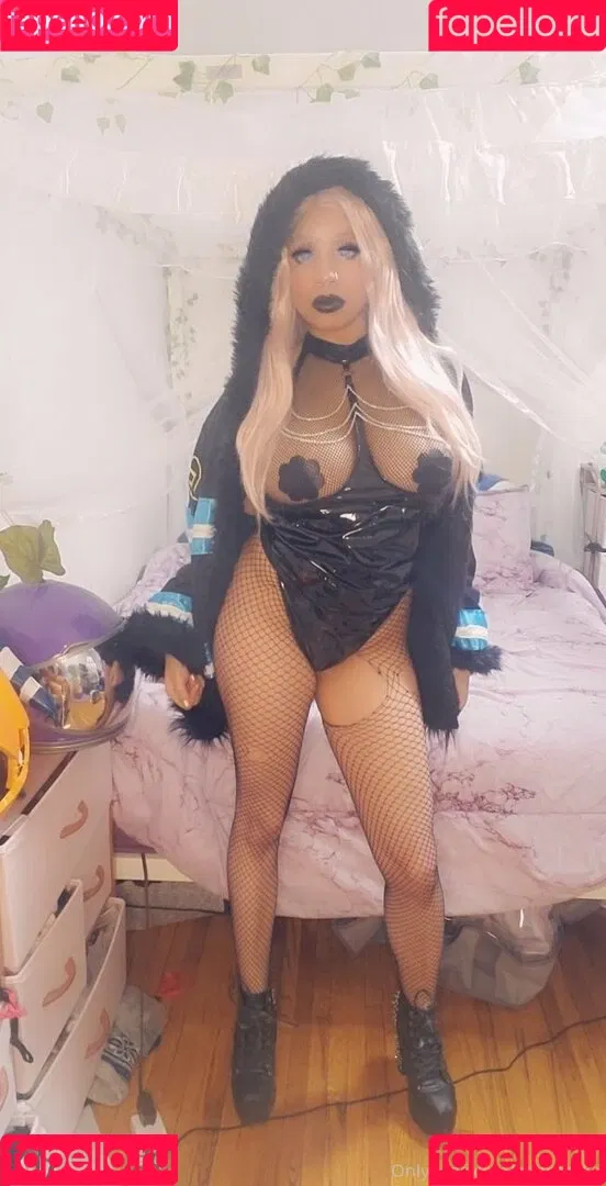 aaimztako Onlyfans Photo Gallery 