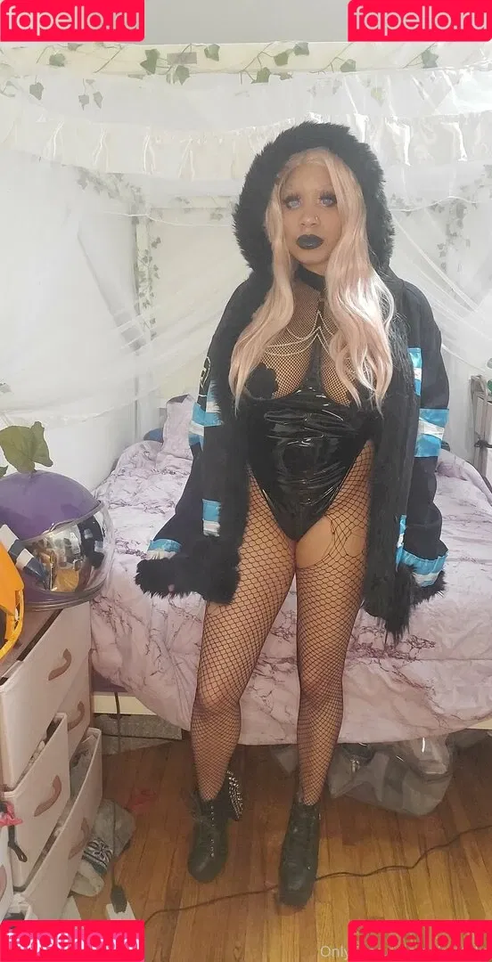 aaimztako Onlyfans Photo Gallery 