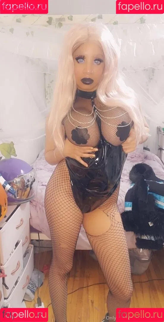 aaimztako Onlyfans Photo Gallery 