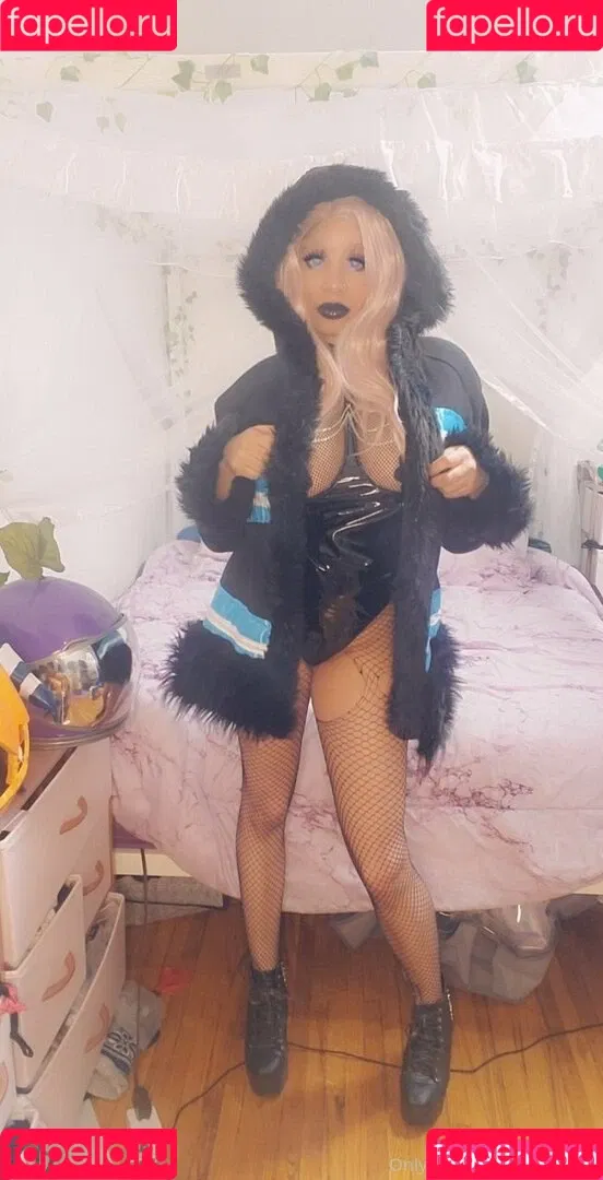 aaimztako Onlyfans Photo Gallery 