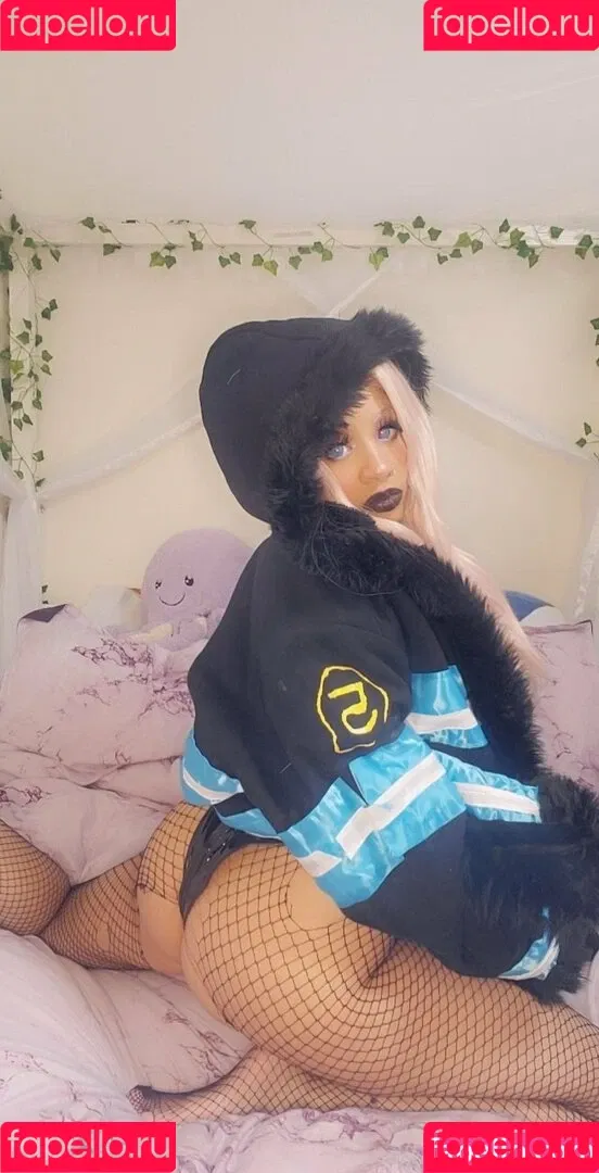 aaimztako Onlyfans Photo Gallery 