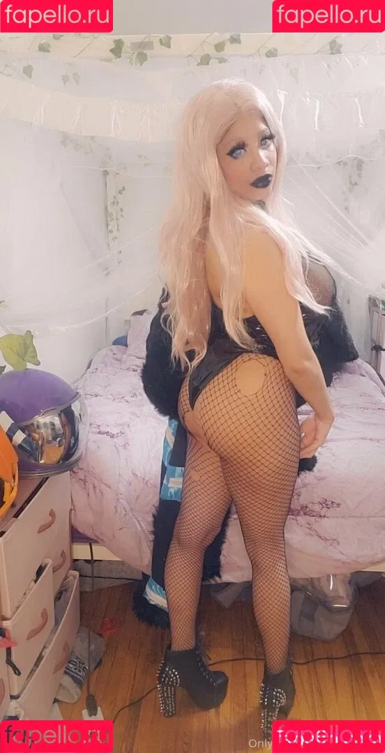 aaimztako Onlyfans Photo Gallery 